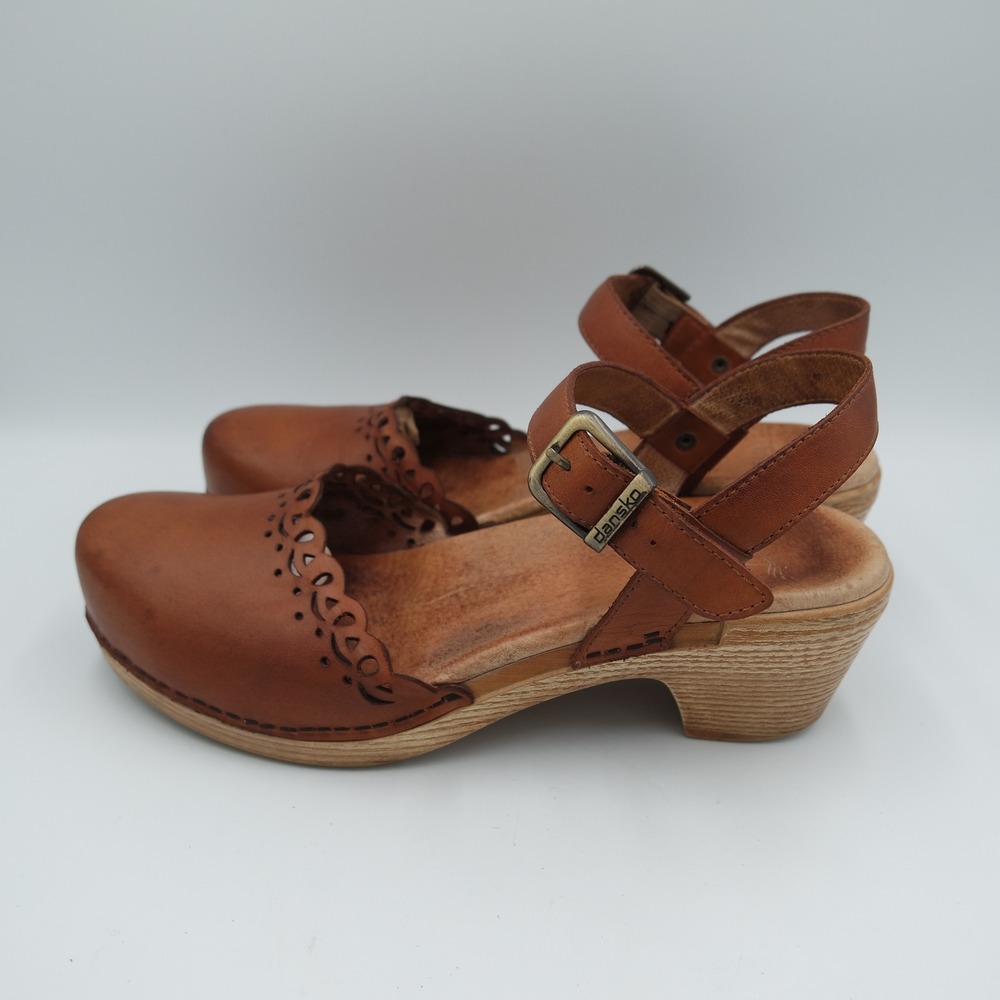 Dansko Marta Cognac Brown Leather Scalloped Clog Sandals Women 40 US 9.5-10
